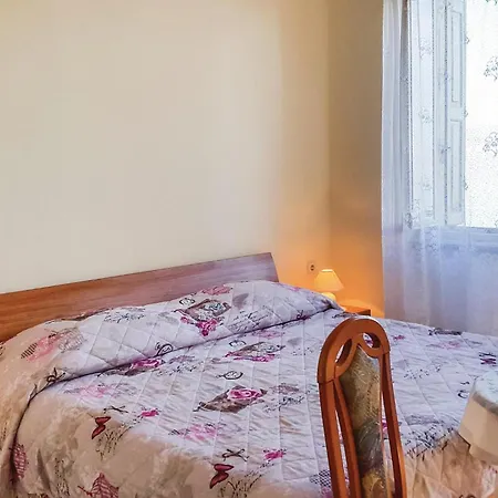 1 Bedroom Lovely In