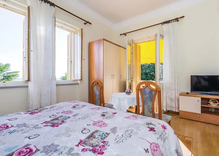 1 Bedroom Lovely In