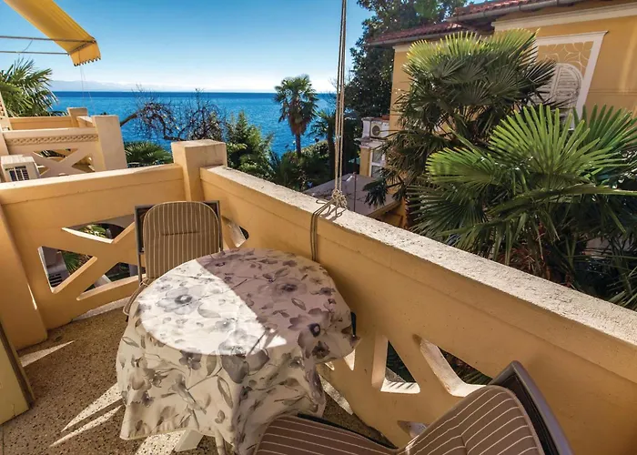 Apartment 1 Bedroom Lovely In